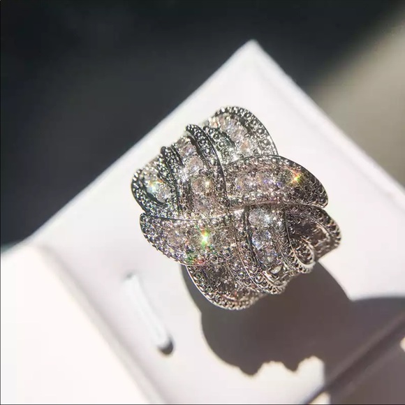 Jewelry - Sterling Silver Large Twisted Diamond Band Ring, BEAUTIFUL RING, SHINY RING.
